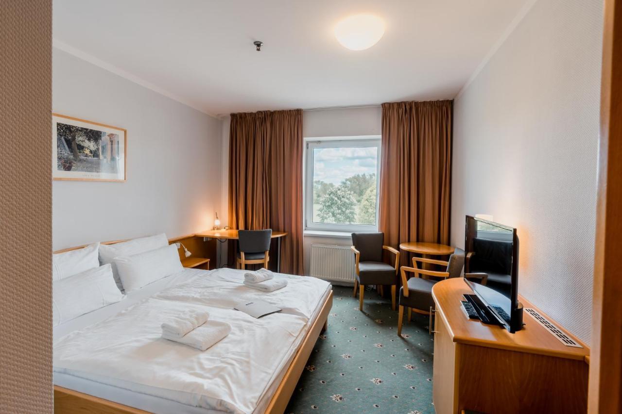 Pracharna Park 4*