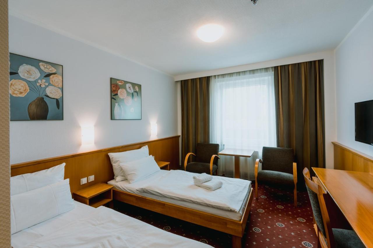 Hotel Pracharna Park