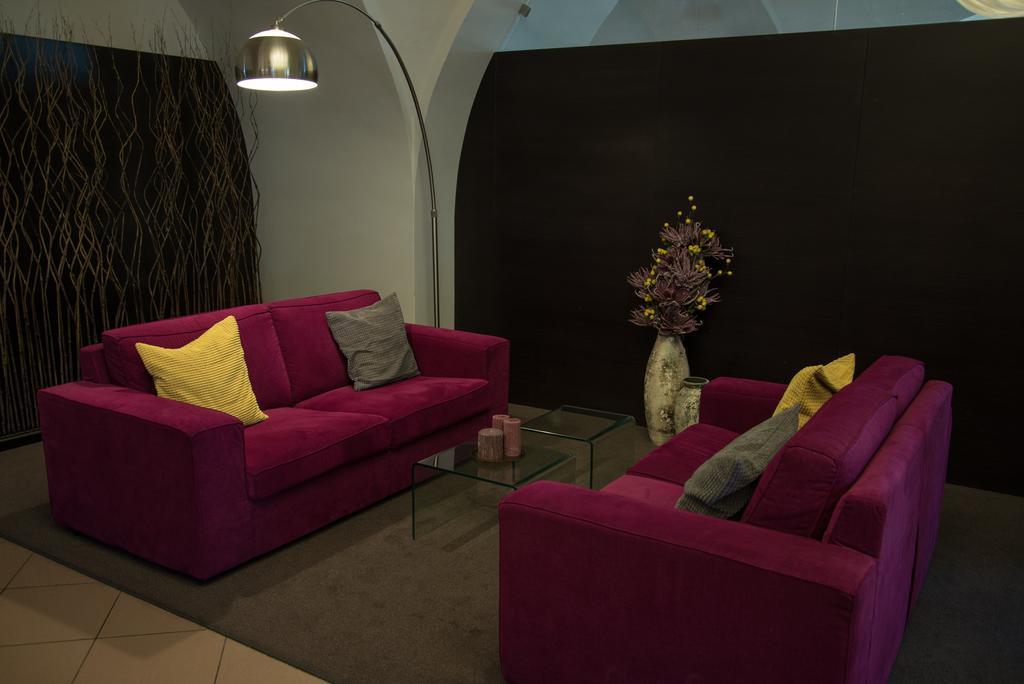 Hotel Pracharna Park
