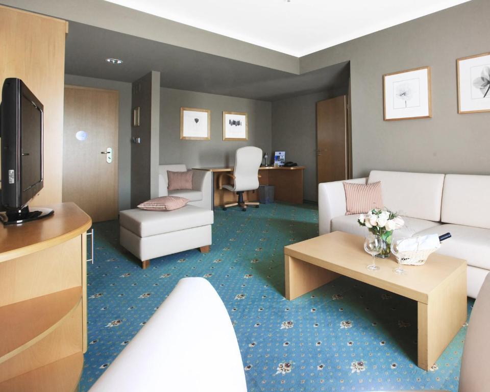 Pracharna Park Hotel 4*